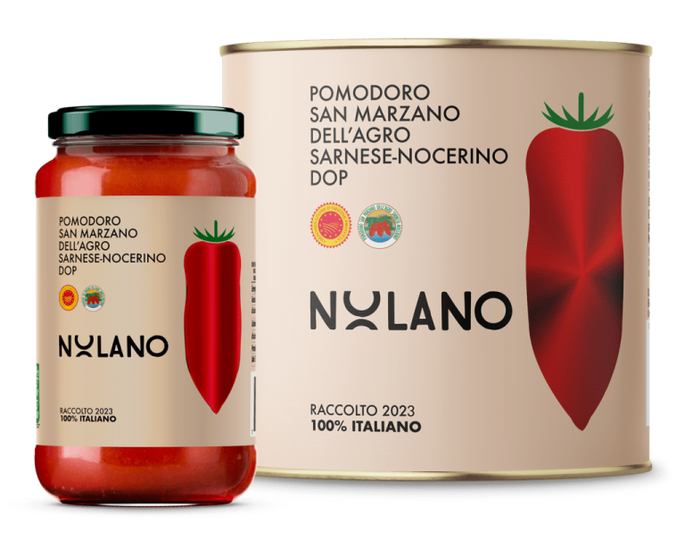 Nolano San Marzano DOP hámozott paradicsom üvegben és dobozban