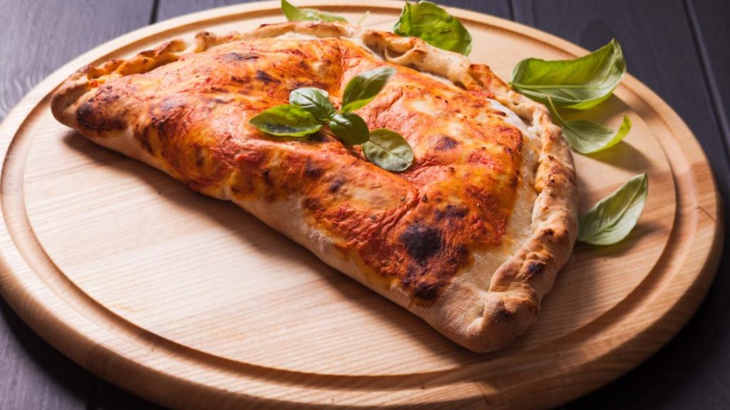 Calzone pizza fatálon – Pizza Accademia